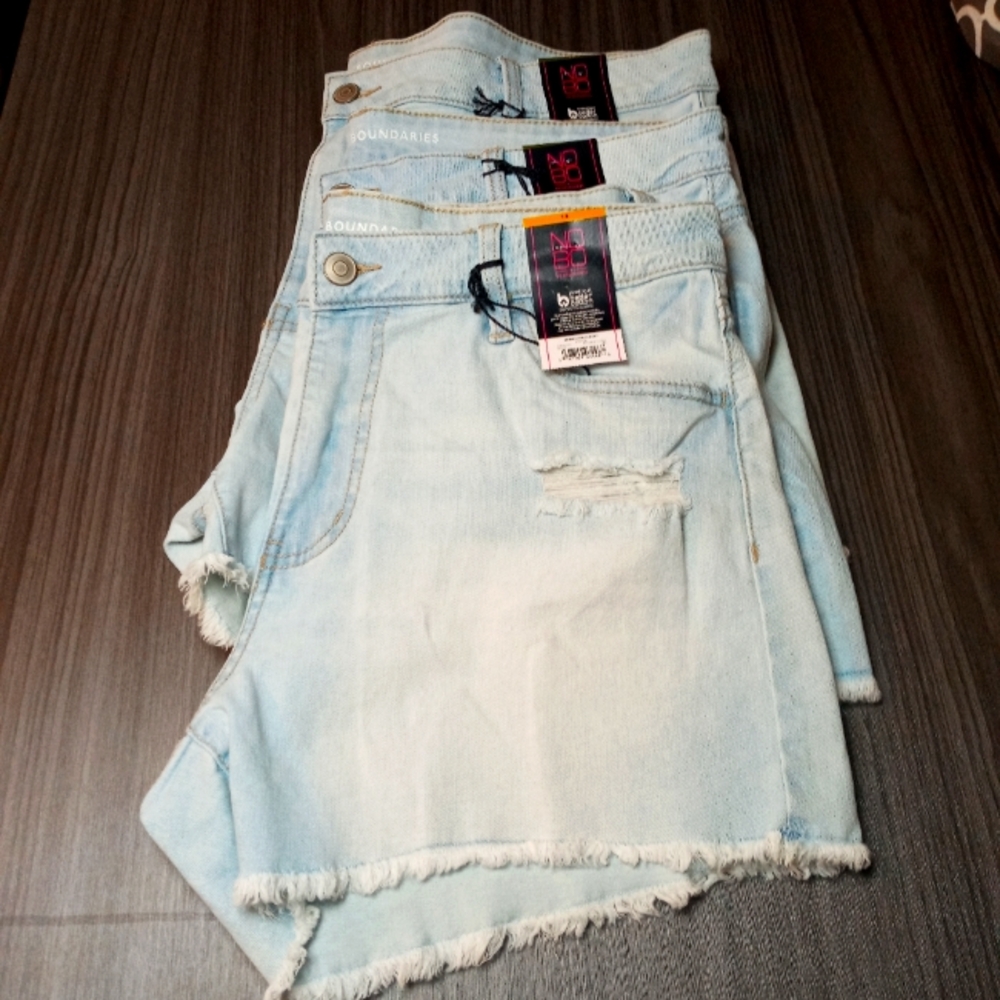 Lightwash Shorts
